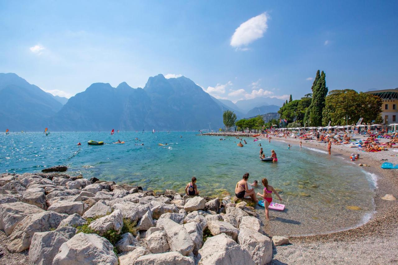 Balcone Sui Tigli Few Min From The Lake - Happy Rentals Riva del Garda Exterior photo
